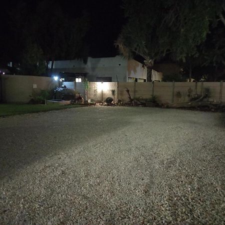 Gemutlich Guesthouse Upington Bagian luar foto