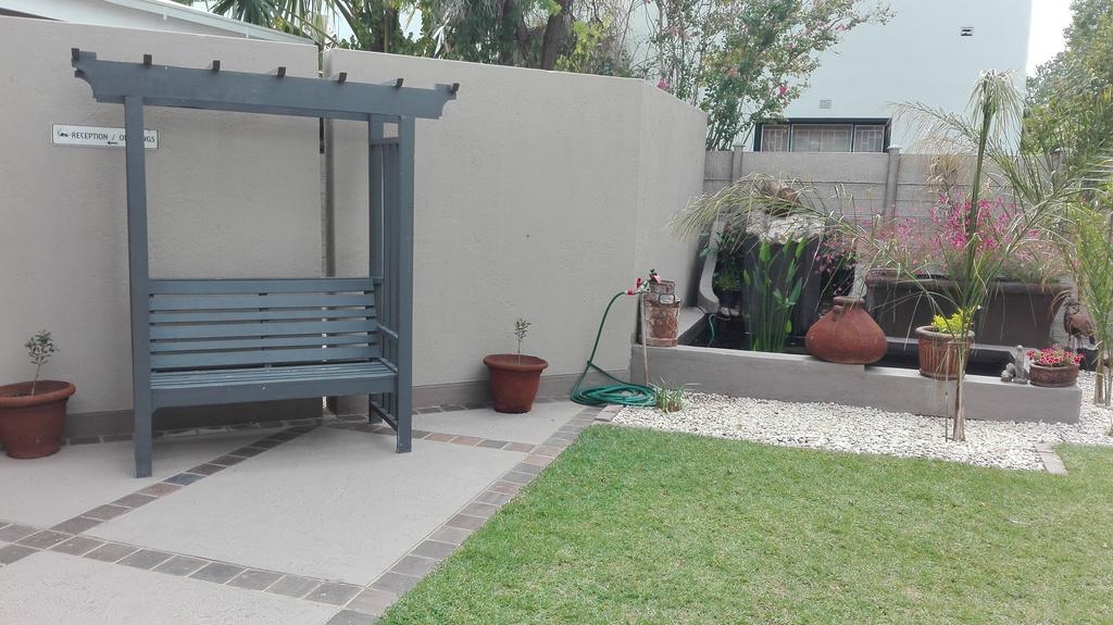 Gemutlich Guesthouse Upington Bagian luar foto