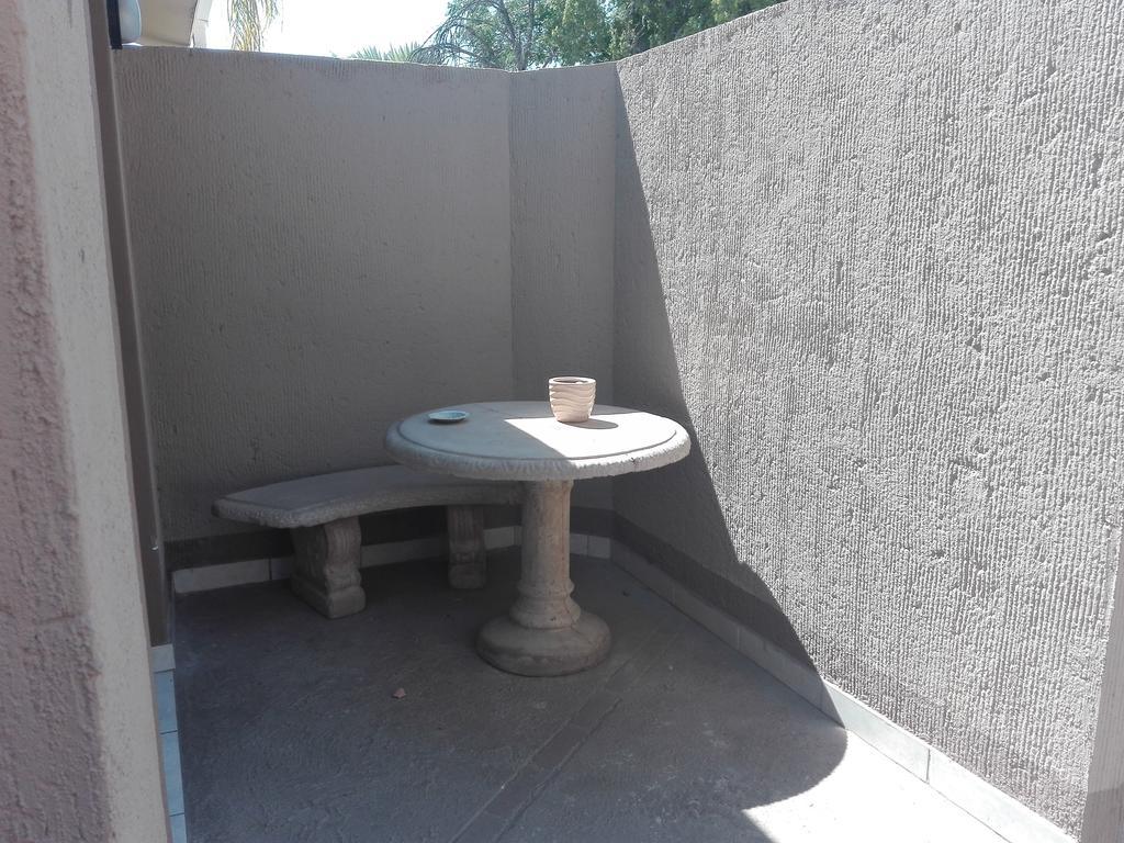 Gemutlich Guesthouse Upington Bagian luar foto