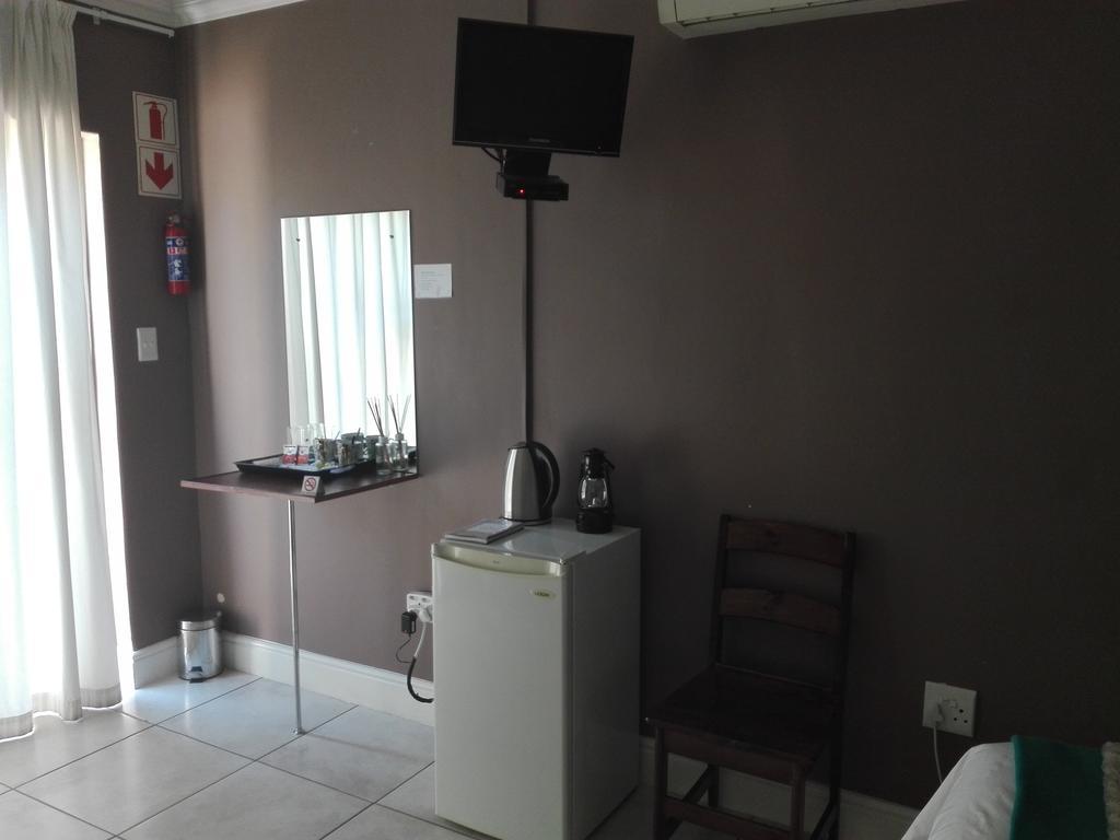 Gemutlich Guesthouse Upington Bagian luar foto